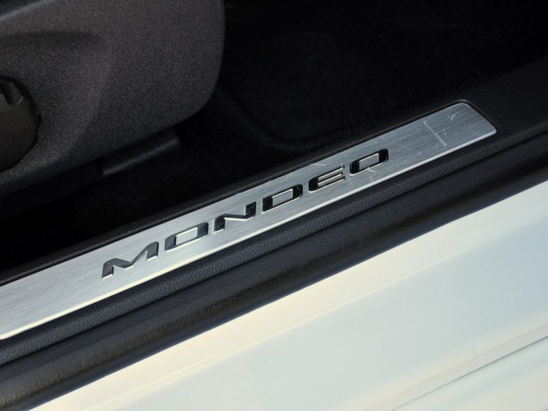 Ford Mondeo 2.0TDCI(180KM)*Duża Navi*Welur*Asys.Pasa*2xPDC*Keyless Go*Alu17"ASO Mk5 (2014-)