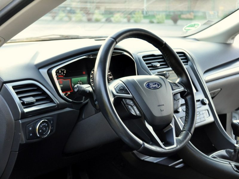 Ford Mondeo 2.0TDCI(180KM)*Duża Navi*Welur*Asys.Pasa*2xPDC*Keyless Go*Alu17"ASO Mk5 (2014-)