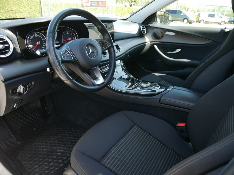 Mercedes E 220 2.0D 220D 194KM [Eu6] Sedan Automat -Bardzo zadbany +Koła zima -Euro 6 W213 (2016-)