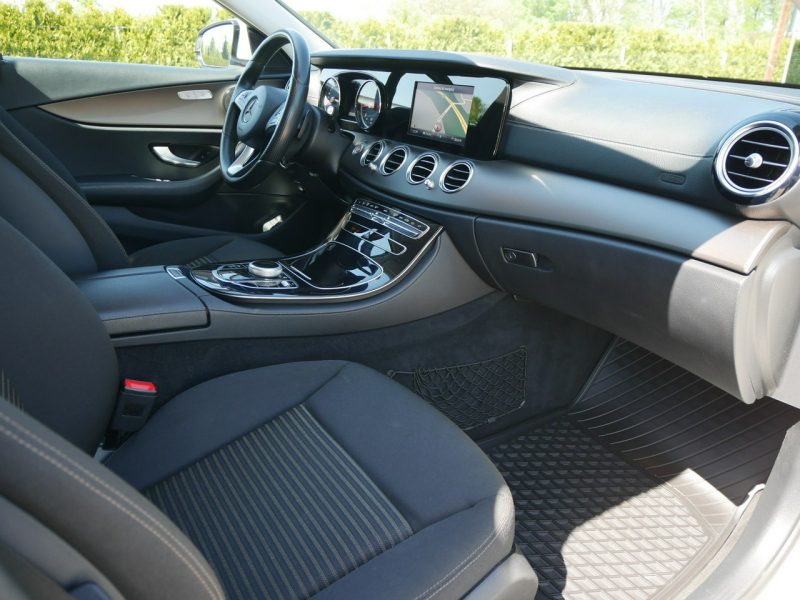 Mercedes E 220 2.0D 220D 194KM [Eu6] Sedan Automat -Bardzo zadbany +Koła zima -Euro 6 W213 (2016-)