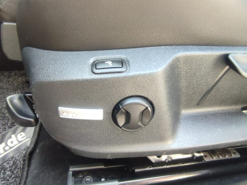 Volkswagen Golf I właściciel wyposażenie ładny Gwarancja VII (2012-)