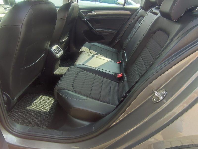 Volkswagen Golf I właściciel wyposażenie ładny Gwarancja VII (2012-)