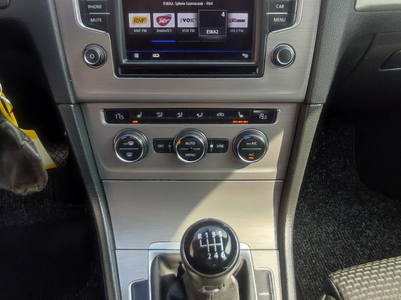 Volkswagen Golf I właściciel wyposażenie ładny Gwarancja VII (2012-)