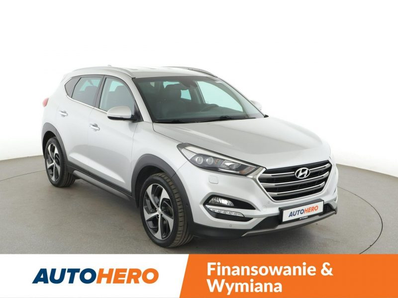 Hyundai Tucson 4x4 automat full LED skóra navi klima auto kamera i czujniki park III (2015-2020)