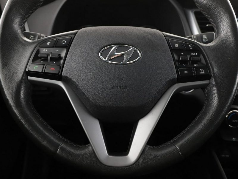Hyundai Tucson 4x4 automat full LED skóra navi klima auto kamera i czujniki park III (2015-2020)