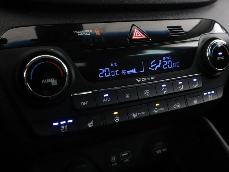 Hyundai Tucson 4x4 automat full LED skóra navi klima auto kamera i czujniki park III (2015-2020)