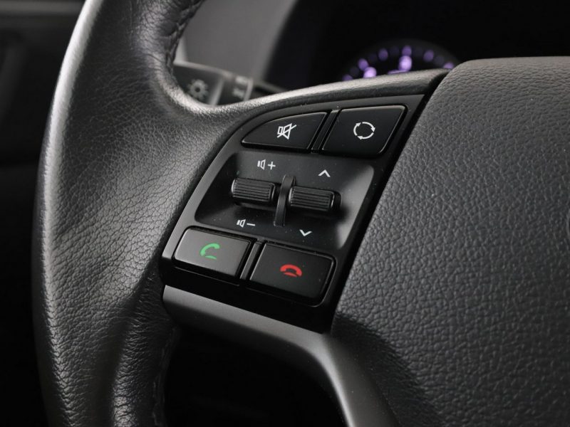 Hyundai Tucson 4x4 automat full LED skóra navi klima auto kamera i czujniki park III (2015-2020)