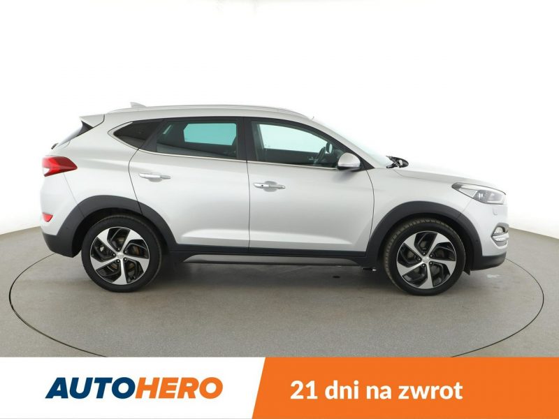 Hyundai Tucson 4x4 automat full LED skóra navi klima auto kamera i czujniki park III (2015-2020)