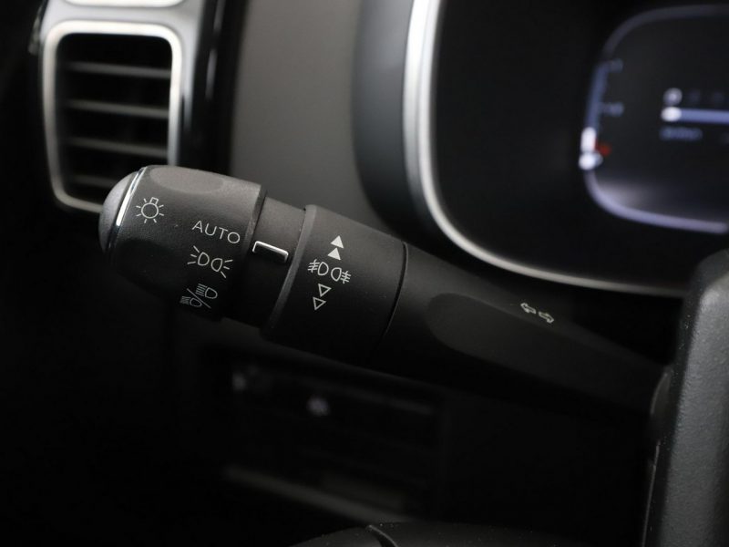 Citroen C5 Aircross 1.2 Benzyna FEEL Klimatronik Tempomat Nawigacja ParkAssist Kamera LED