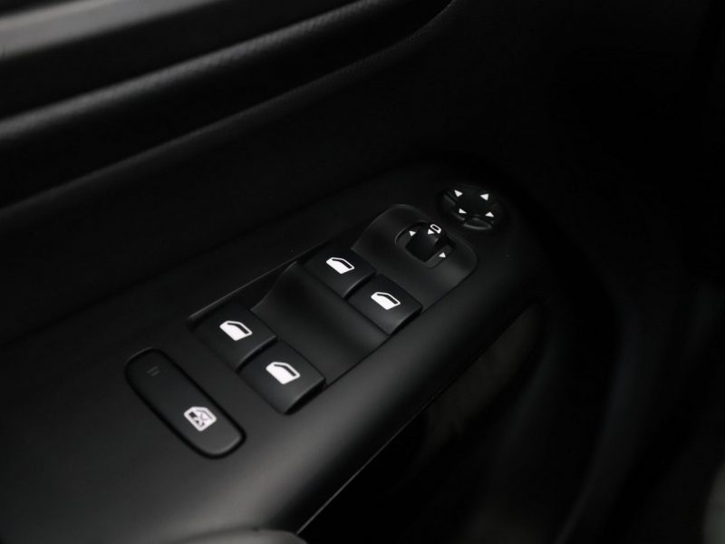Citroen C5 Aircross 1.2 Benzyna FEEL Klimatronik Tempomat Nawigacja ParkAssist Kamera LED
