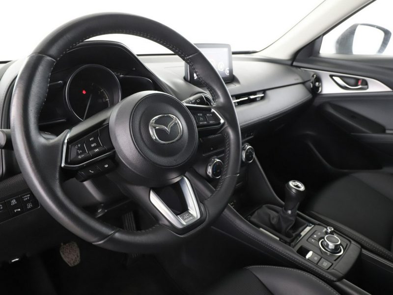 Mazda CX-3 navi półskóra klima auto kamera i czujniki parkowania grzane fotele