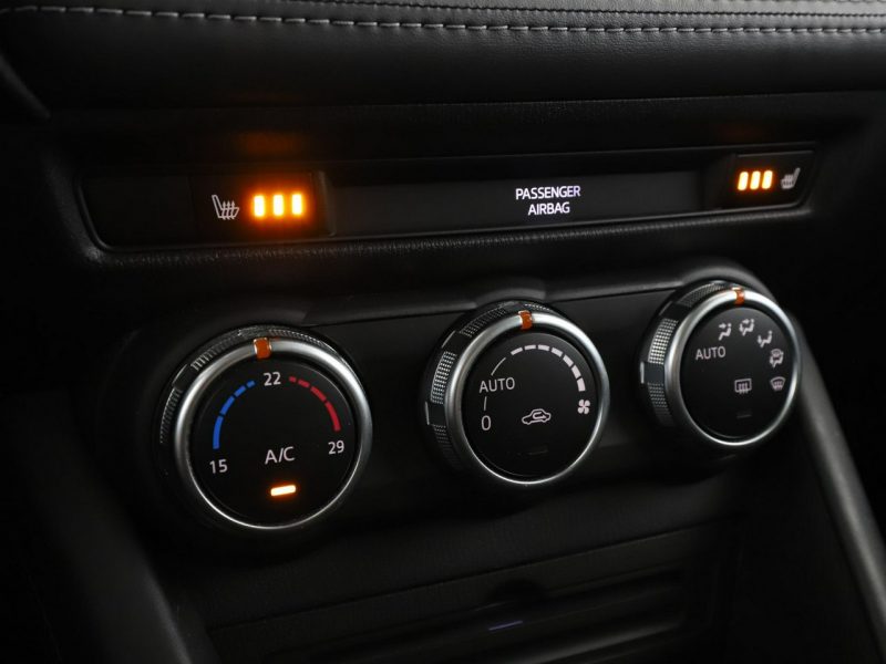 Mazda CX-3 navi półskóra klima auto kamera i czujniki parkowania grzane fotele