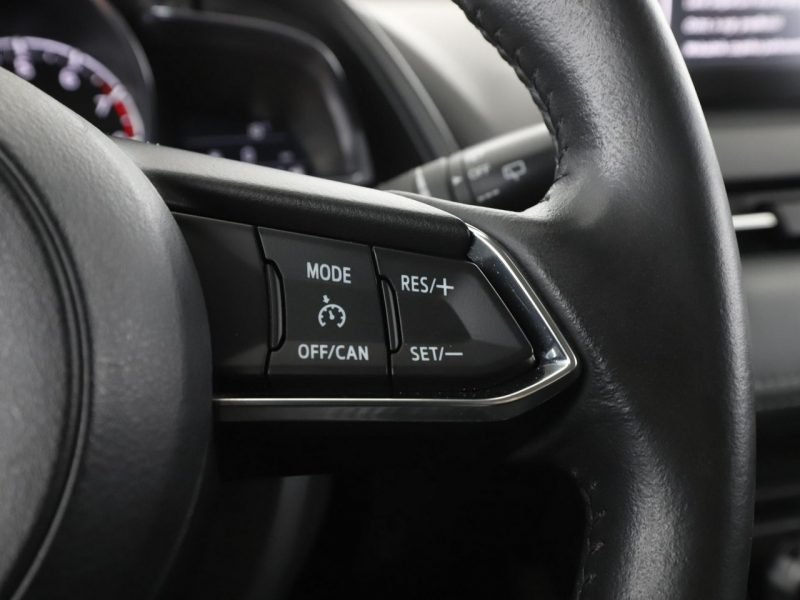 Mazda CX-3 navi półskóra klima auto kamera i czujniki parkowania grzane fotele