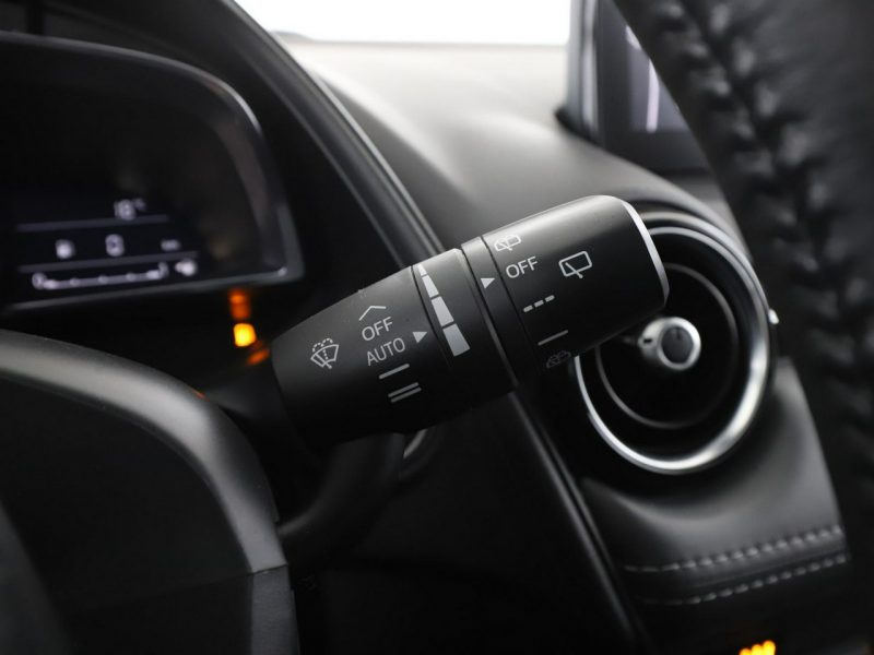 Mazda CX-3 navi półskóra klima auto kamera i czujniki parkowania grzane fotele