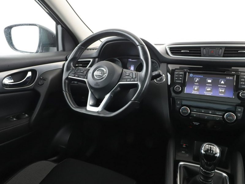 Nissan Qashqai N-Connecta navi panorama kamera360 grzane fotele tempomat II (2013-2021)