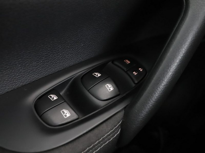 Nissan Qashqai N-Connecta navi panorama kamera360 grzane fotele tempomat II (2013-2021)