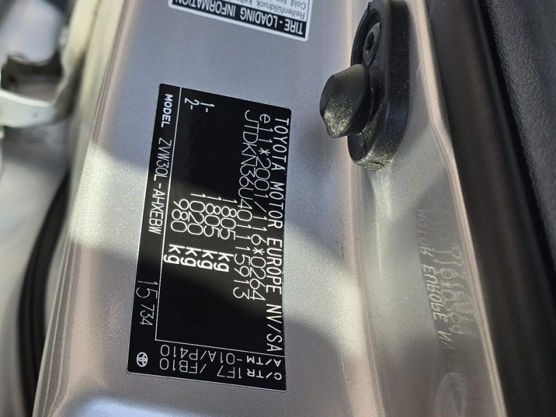 Toyota Prius Hybrid 1.8 VVT-I E-CVT I-właściciel / 62-tyś przebiegu III (2003 - 2009)