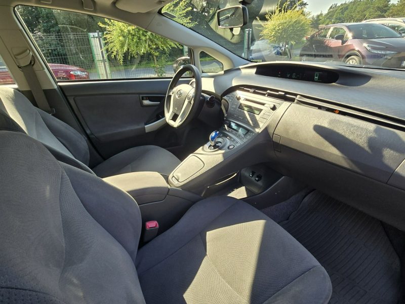 Toyota Prius Hybrid 1.8 VVT-I E-CVT I-właściciel / 62-tyś przebiegu III (2003 - 2009)