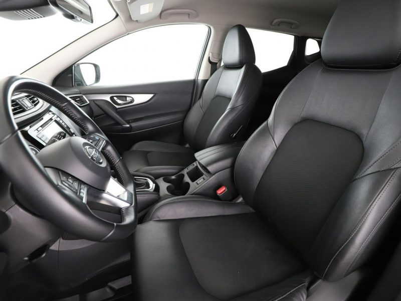 Nissan Qashqai Tekna automat navi grzane fotele tempomat Bluetooth II (2013-2021)