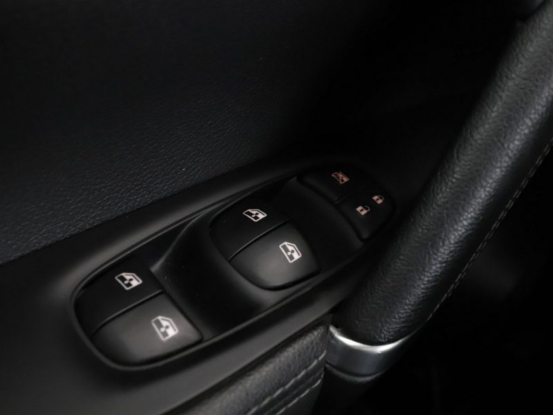 Nissan Qashqai Tekna automat navi grzane fotele tempomat Bluetooth II (2013-2021)