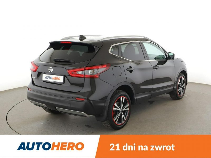 Nissan Qashqai Tekna automat navi grzane fotele tempomat Bluetooth II (2013-2021)