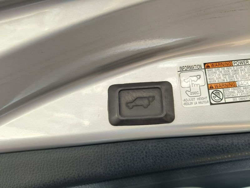 Toyota RAV-4 2.5 HYBRID 197KM 4x4 Executive,Skóra,Navi,El.Klapa,El.Fotel,HandsFree IV (2012-)