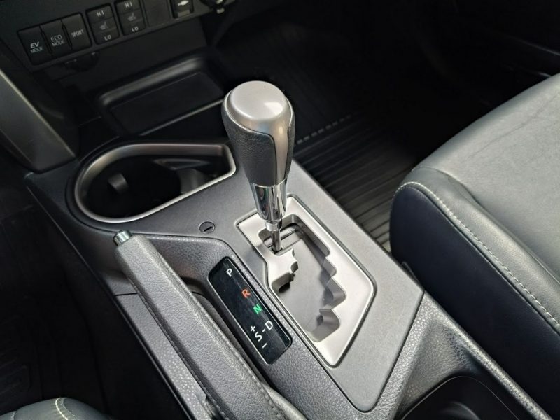 Toyota RAV-4 2.5 HYBRID 197KM 4x4 Executive,Skóra,Navi,El.Klapa,El.Fotel,HandsFree IV (2012-)