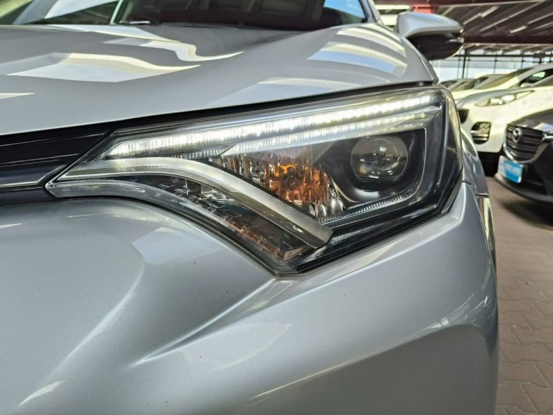 Toyota RAV-4 2.5 HYBRID 197KM 4x4 Executive,Skóra,Navi,El.Klapa,El.Fotel,HandsFree IV (2012-)