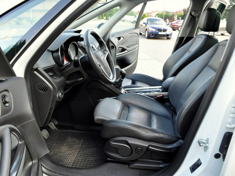 Opel Zafira 2.0d(165KM)*Bi-Xenon*Led*Panorama*Navi*Kamera*7-Foteli*Skóry*Alu19"ASO C (2011-)