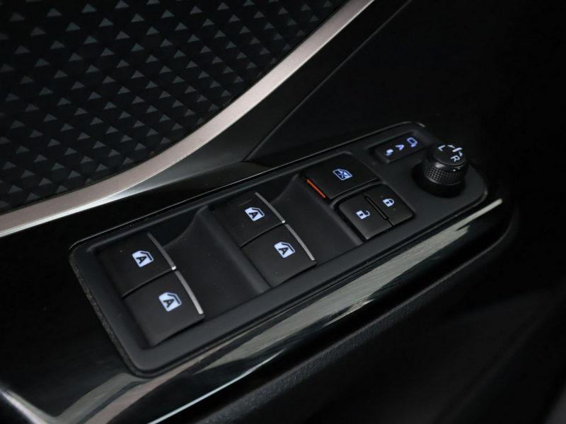 Toyota C-HR GRATIS! Pakiet Serwisowy o wartości 600 zł!