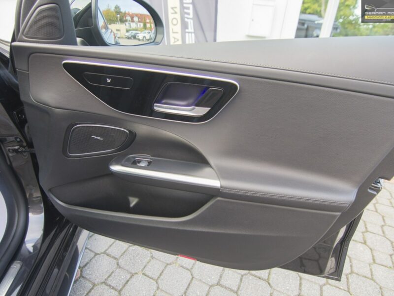 Mercedes C 220 AMG / Night view / 4Matic / Multibeam / Kamery / Asystenty + FV23% W206 (2021-)