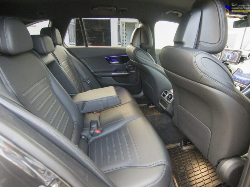 Mercedes C 220 AMG / Night view / 4Matic / Multibeam / Kamery / Asystenty + FV23% W206 (2021-)