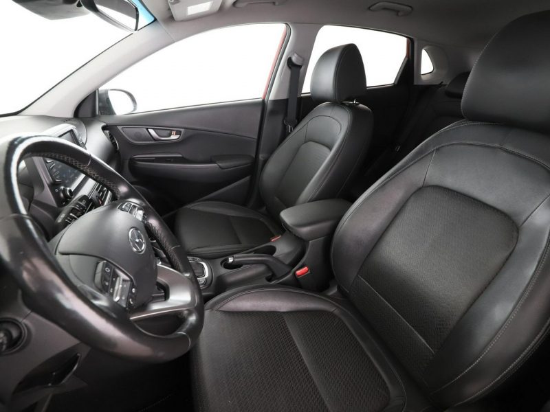 Hyundai Kona Premium automat 4x4 skóra 177KM navi grzane fotele kamera klima-auto I (2017-2023)
