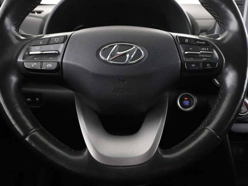 Hyundai Kona Premium automat 4x4 skóra 177KM navi grzane fotele kamera klima-auto I (2017-2023)