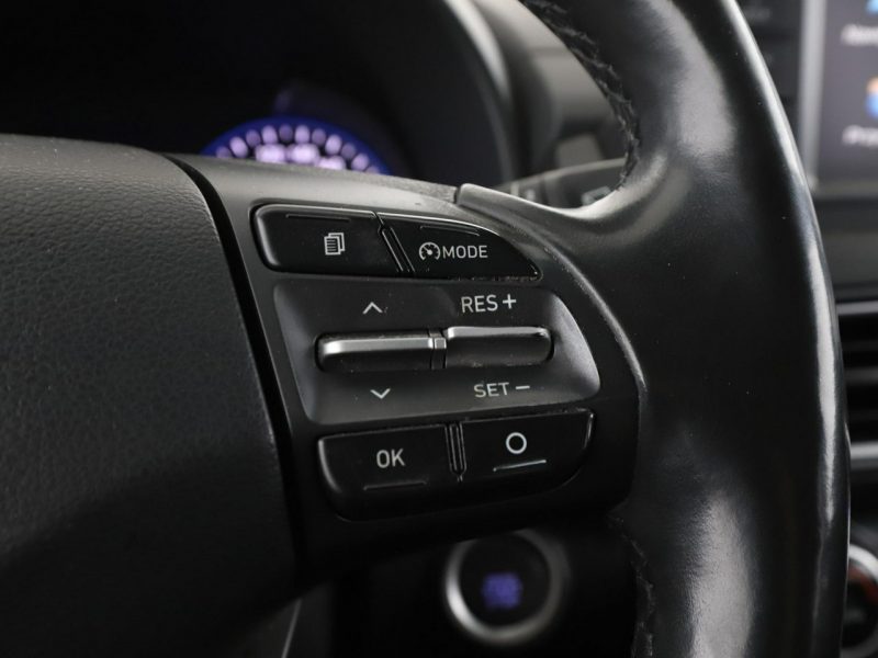 Hyundai Kona Premium automat 4x4 skóra 177KM navi grzane fotele kamera klima-auto I (2017-2023)