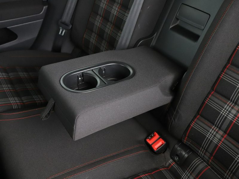 Volkswagen Golf virtual cocpit full LED navi klima auto kamera i czujniki parkowania g VII (2012-)