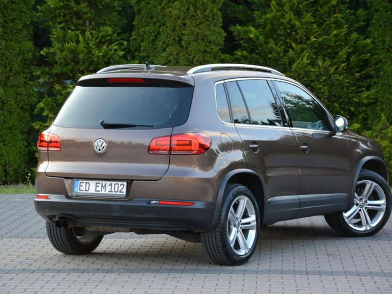 Volkswagen Tiguan Lift Toffee Brown bi-xenon Ledy Navi Kamera 2xParktr. Park Assist ASO I (2007-2016)