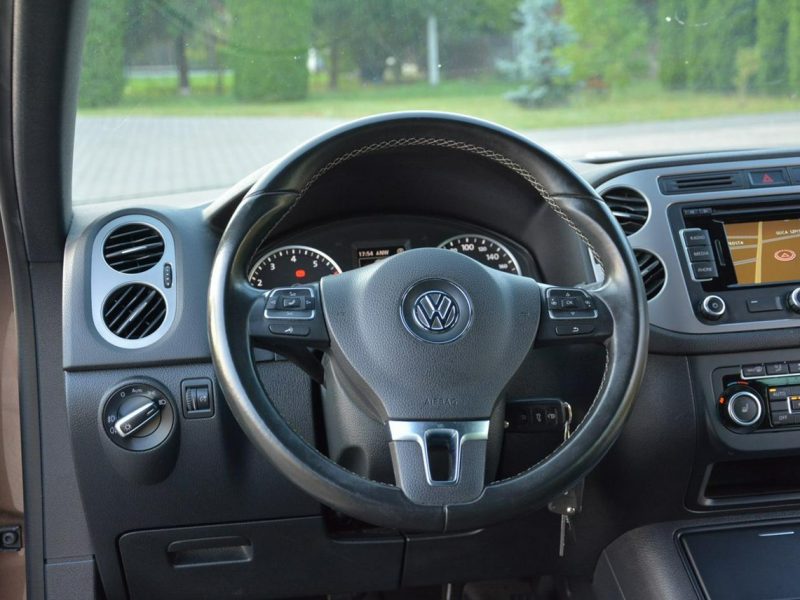 Volkswagen Tiguan Lift Toffee Brown bi-xenon Ledy Navi Kamera 2xParktr. Park Assist ASO I (2007-2016)