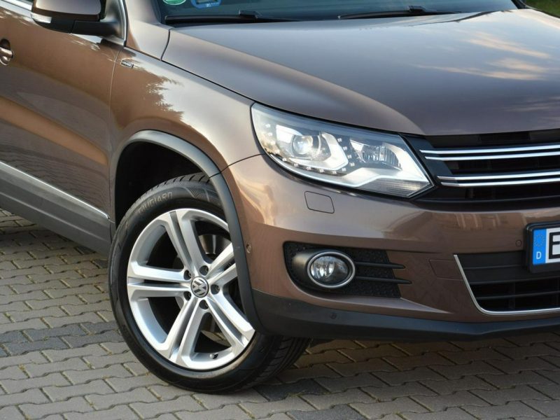 Volkswagen Tiguan Lift Toffee Brown bi-xenon Ledy Navi Kamera 2xParktr. Park Assist ASO I (2007-2016)