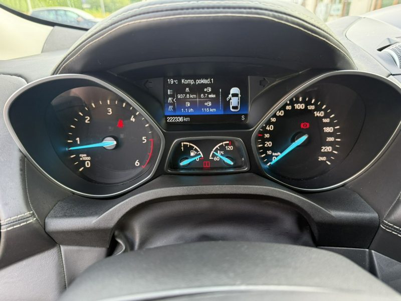 Ford Kuga 2.0TDCI Manual Vignale BixXenon Skóra Kamera Keyless Biała Perła II (2012-)