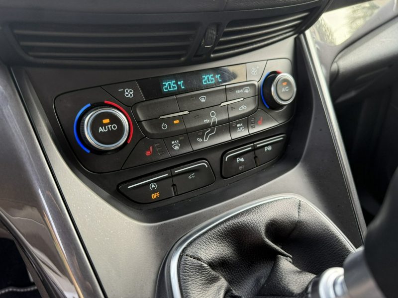 Ford Kuga 2.0TDCI Manual Vignale BixXenon Skóra Kamera Keyless Biała Perła II (2012-)