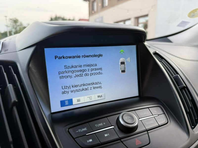 Ford Kuga 2.0TDCI Manual Vignale BixXenon Skóra Kamera Keyless Biała Perła II (2012-)