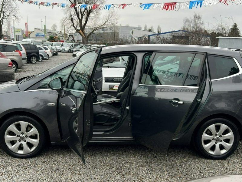 Opel Zafira 7 Os ! Przebieg 219000 * 2.0 Gwarancja*FULL OPCJA C (2011-)