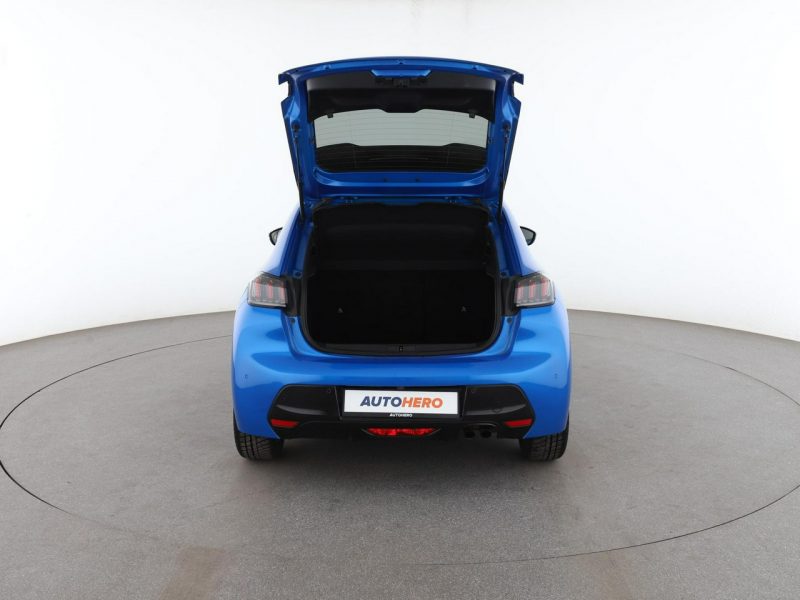 Peugeot 208 automat virtual cocpit półskóra kamera i czujniki parkowania klima aut II (2019 -)