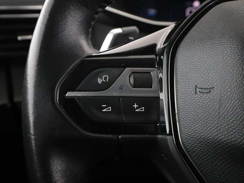 Peugeot 208 automat virtual cocpit półskóra kamera i czujniki parkowania klima aut II (2019 -)