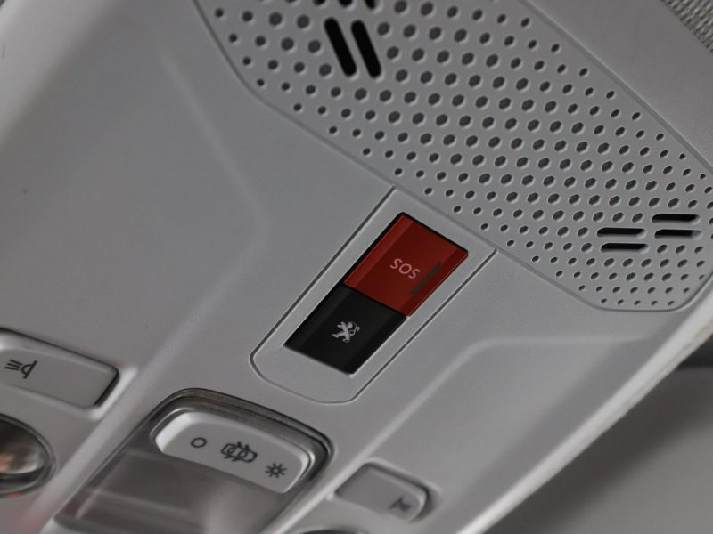 Peugeot 208 automat virtual cocpit półskóra kamera i czujniki parkowania klima aut II (2019 -)