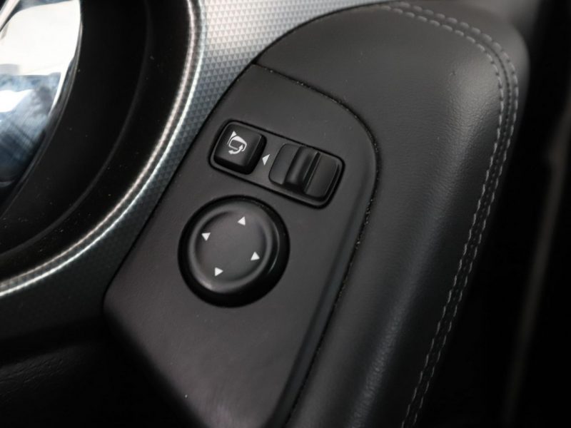 Nissan Qashqai Unique Edition skóra panorama navi kamera360 grzane fotele tempomat ha II (2013-2021)