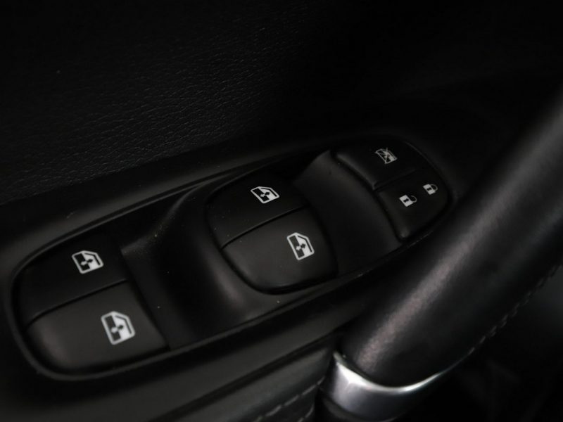 Nissan Qashqai Unique Edition skóra panorama navi kamera360 grzane fotele tempomat ha II (2013-2021)