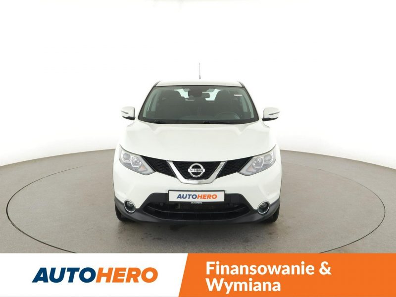 Nissan Qashqai navi klima auto kamera i czujniki parkowania grzane fotele II (2013-2021)