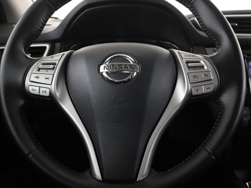 Nissan Qashqai navi klima auto kamera i czujniki parkowania grzane fotele II (2013-2021)